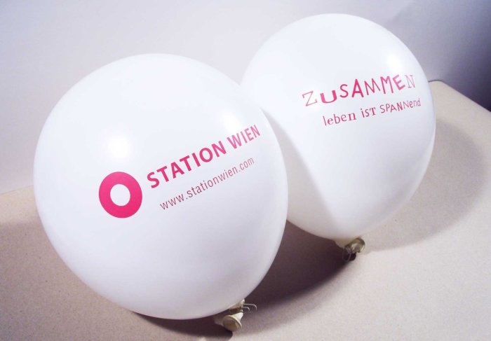 Station Wien – Lufballons mit Logoaufdruck