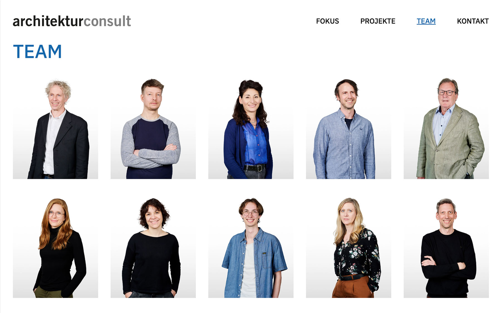 Teamseite von architektuconsult mit mehreren Bildern der Mitarbeitenden.