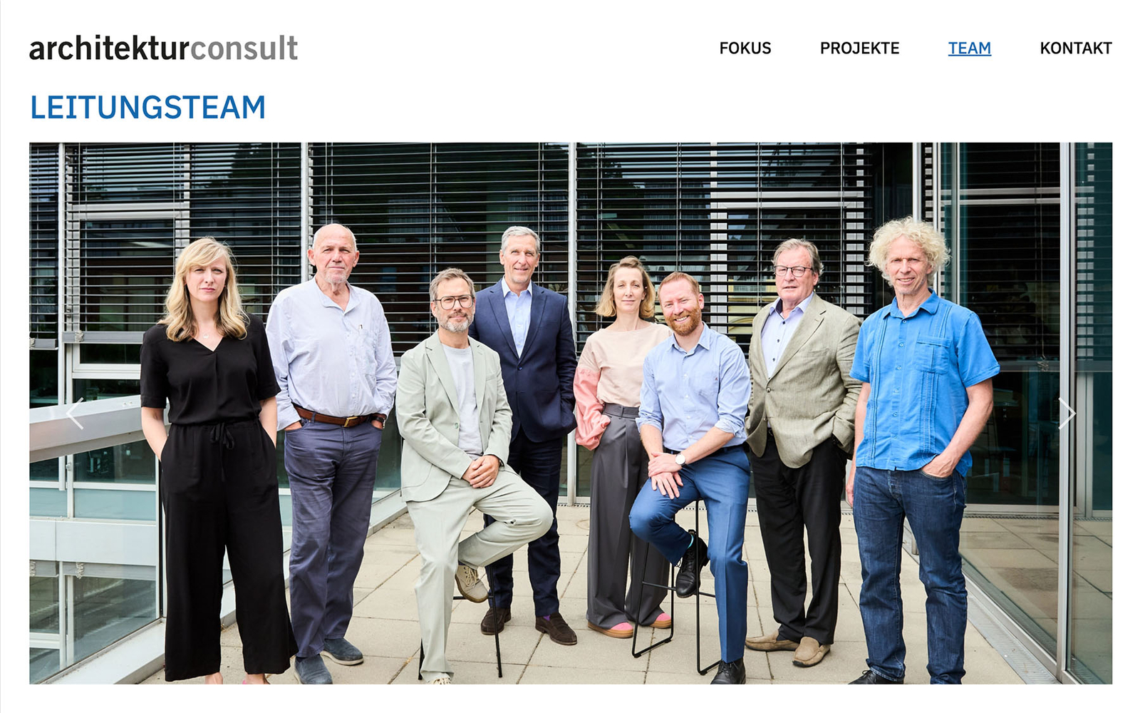 Teamseite von architektuconsult mit großem Gruppenfoto des Leitungsteams.