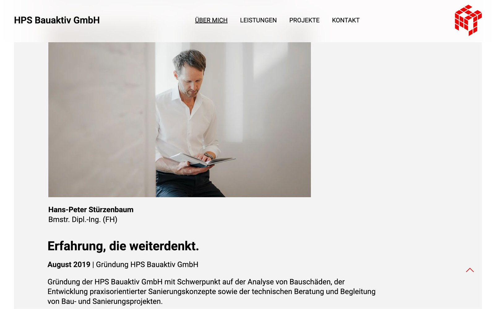 Screenshot der Über-mich-Seite von HPS Bauaktiv mit Werdegang und Porträt von Hans-Peter Stürzenbaum.