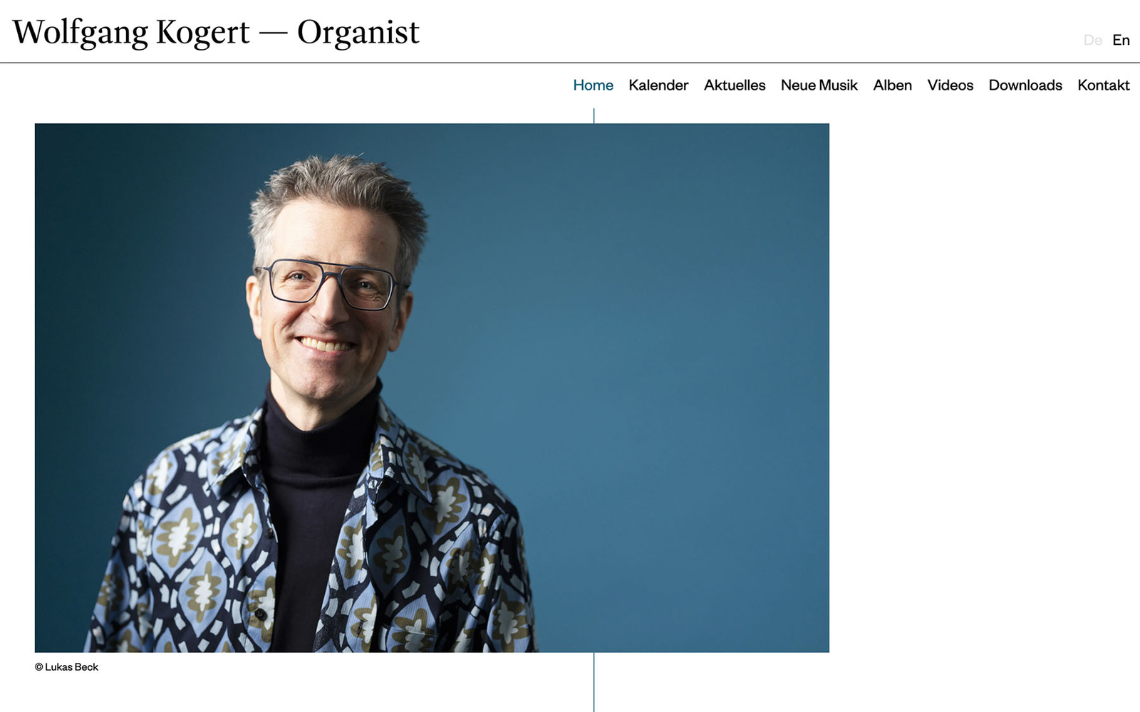 Startseite der Website von Organist Wolfgang Kogert mit Hauptbild und Navigation.